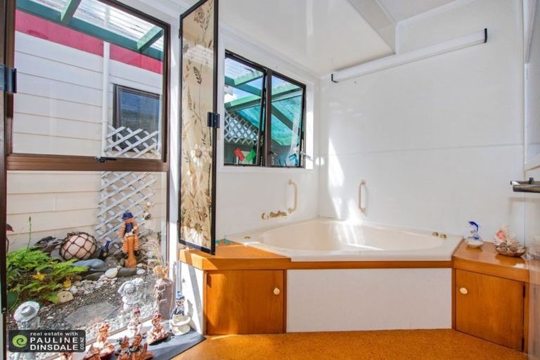 Photo of property in 9 Carr Street, Te Kamo, Whangarei, 0112