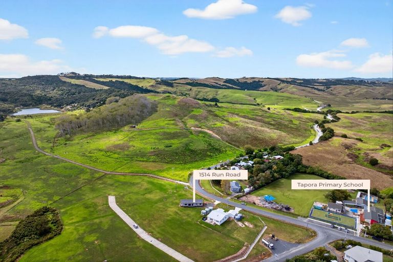 Photo of property in 1514 Run Road, Tapora, 0977