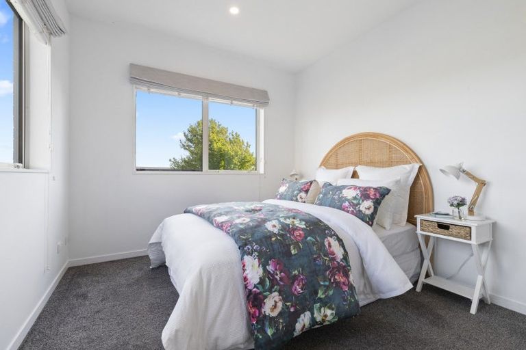 Photo of property in 22 Knoll Rise, Pukekohe, 2120