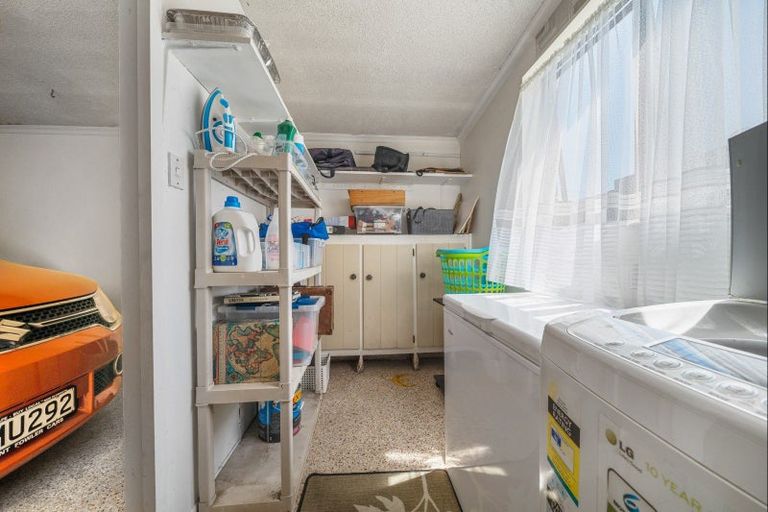 Photo of property in 5b Clemow Road, Fitzroy, New Plymouth, 4312