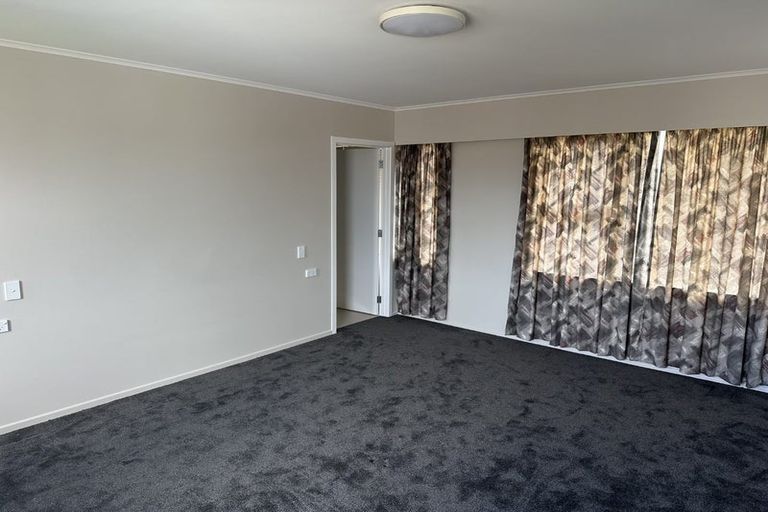 Photo of property in 15 Bevyn Street, Castor Bay, Auckland, 0620