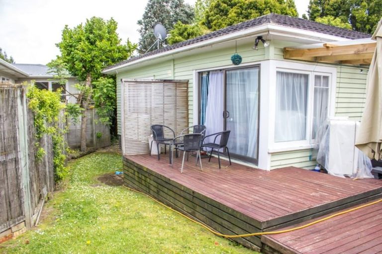 Photo of property in 2/47 Mildmay Road, Henderson, Auckland, 0610