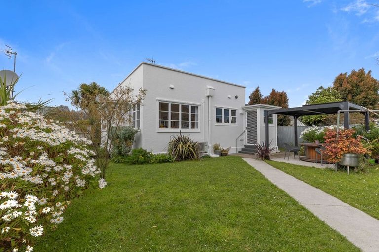 Photo of property in 65 Park Road, West End, Palmerston North, 4412