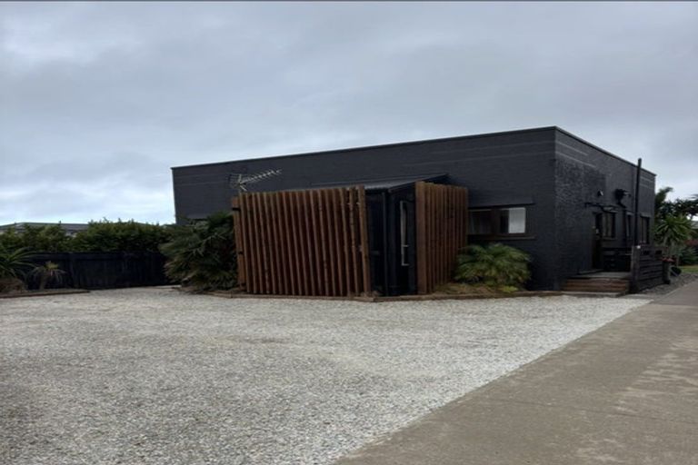 Photo of property in 209a South Road, Spotswood, New Plymouth, 4310