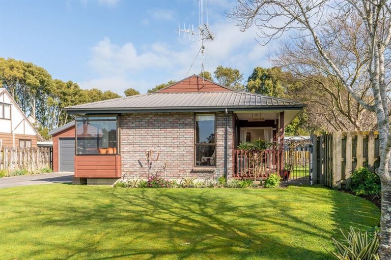 Photo of property in 52 Waterford Road, Fitzroy, Hamilton, 3206