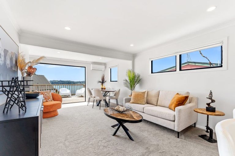 Photo of property in 23 Melandra Road, Stanmore Bay, Whangaparaoa, 0932