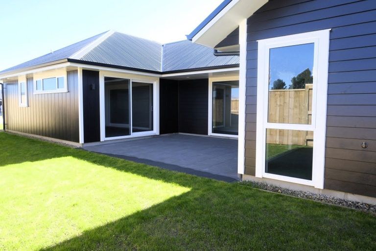 Photo of property in 140 Harakeke Drive, Wharewaka, Taupo, 3330
