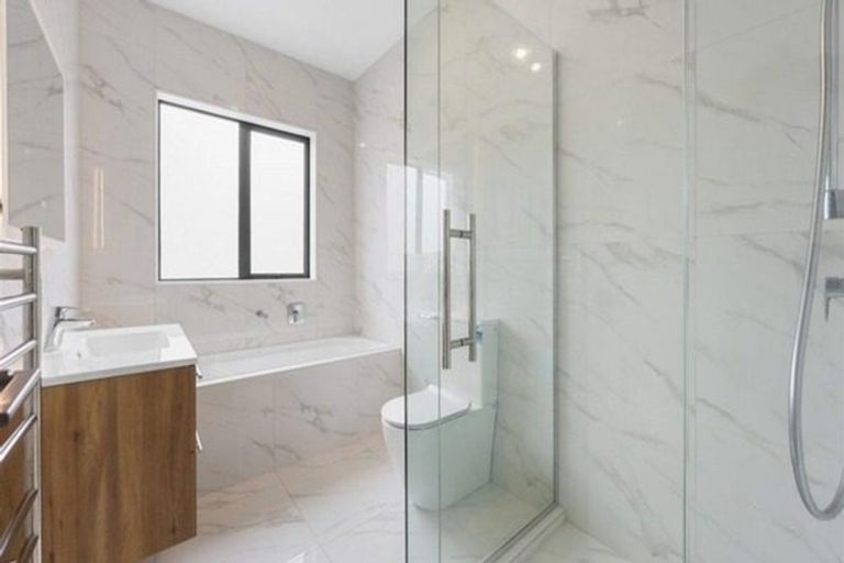 Photo of property in 57 Drumbuoy Drive, Flat Bush, Auckland, 2019