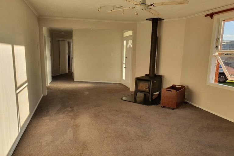 Photo of property in 47 Aotea Crescent, Tokoroa, 3420