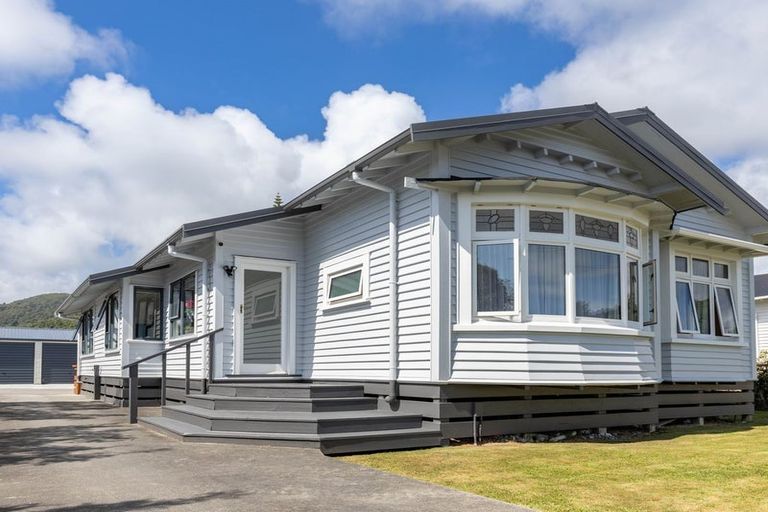 Photo of property in 37 Marlborough Street, Greymouth, 7805