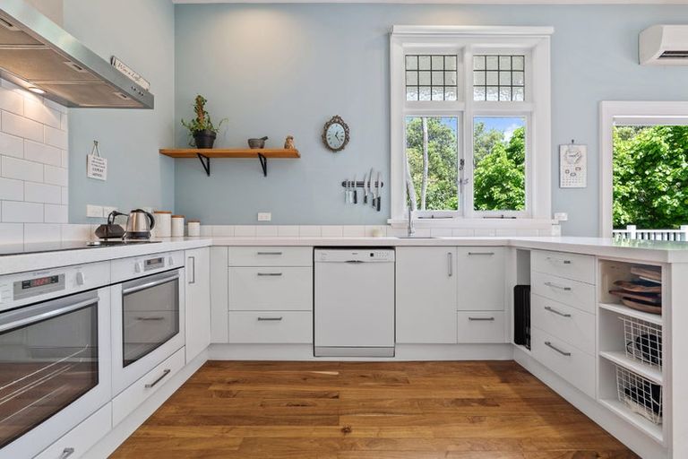 Photo of property in 21 Locarno Street, Opawa, Christchurch, 8023