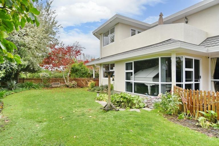 Photo of property in 16 Bridget Lane, Rangiora, 7400