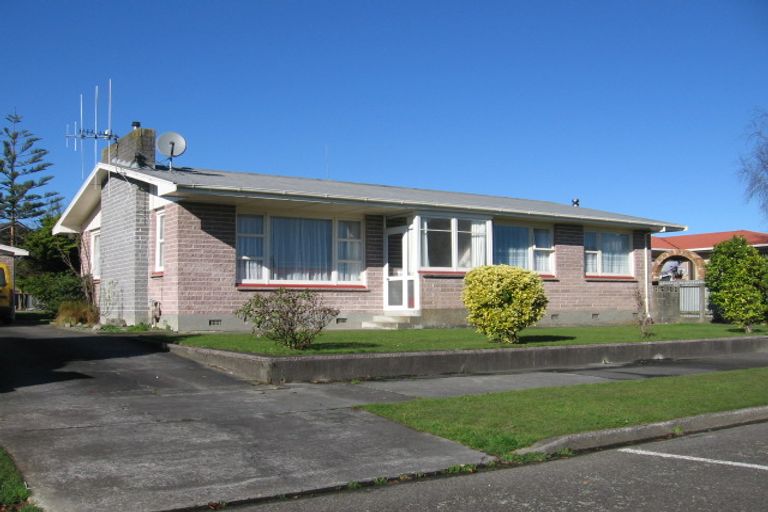 Photo of property in 20 Holdsworth Avenue, Milson, Palmerston North, 4414