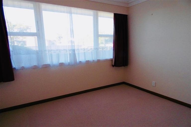 Photo of property in 91 Manu Crescent, Upper Vogeltown, New Plymouth, 4310