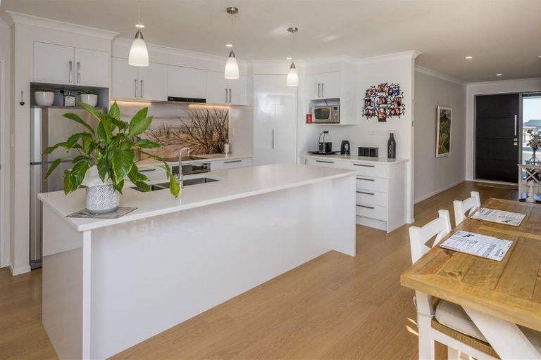 Photo of property in 5 Gladys Place, Levin, 5510