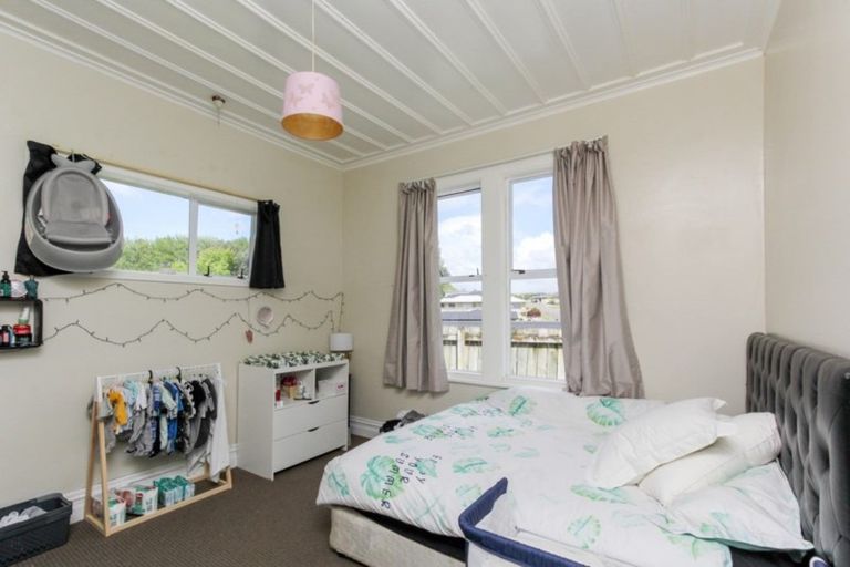 Photo of property in 16a Cyrus Street, Whalers Gate, New Plymouth, 4310