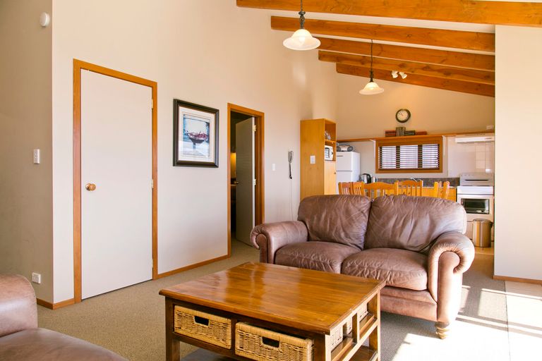 Photo of property in 23/88 Pukawa Road, Pukawa Bay, Turangi, 3381