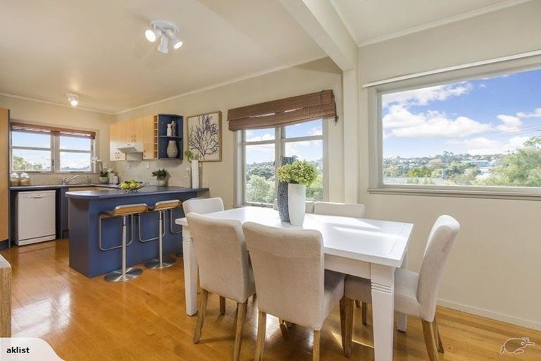 Photo of property in 28 James Street, Bayview, Auckland, 0629