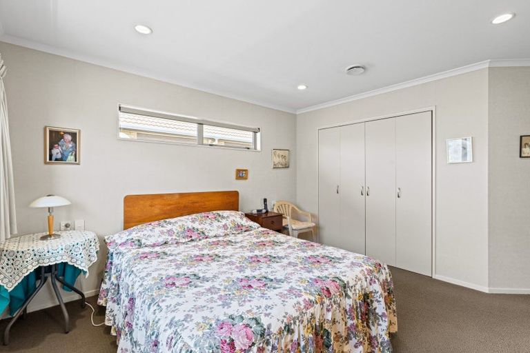 Photo of property in 10a Oriental Street, Welbourn, New Plymouth, 4312