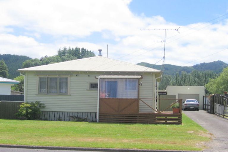 Photo of property in 8 Ngatai Street, Taumarunui, 3920