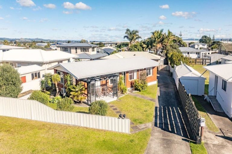 Photo of property in 8a Lodge Avenue, Mount Maunganui, 3116