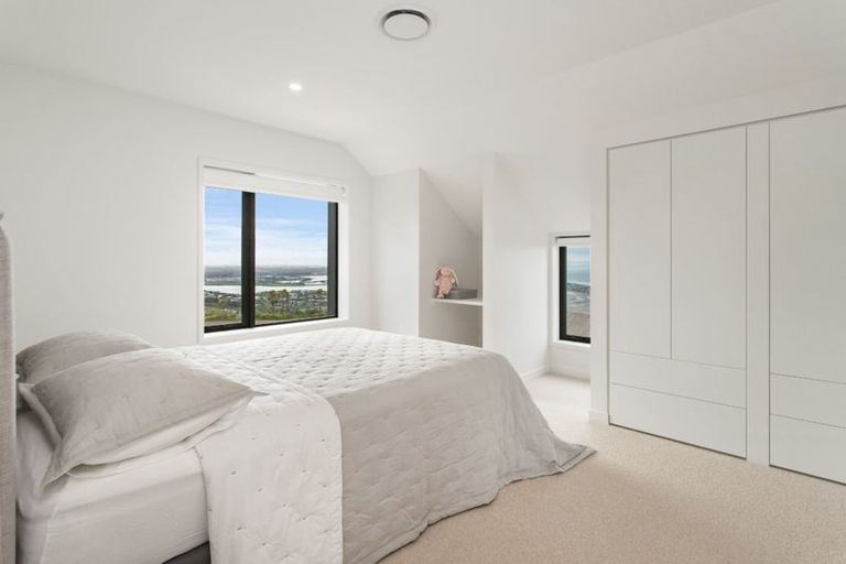 Photo of property in 9 Loader Lane, Clifton, Christchurch, 8081