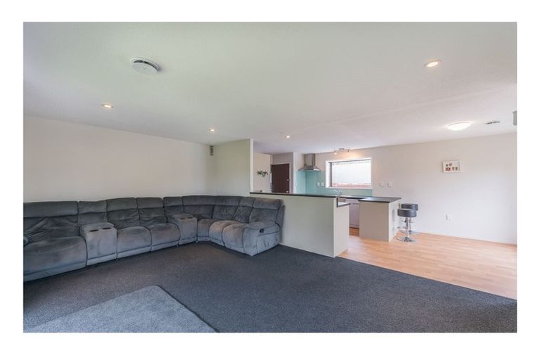 Photo of property in 4 Magenta Place, Broomfield, Christchurch, 8042