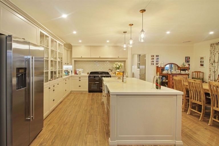 Photo of property in 11 Church View Road, Waiau Pa, Pukekohe, 2679