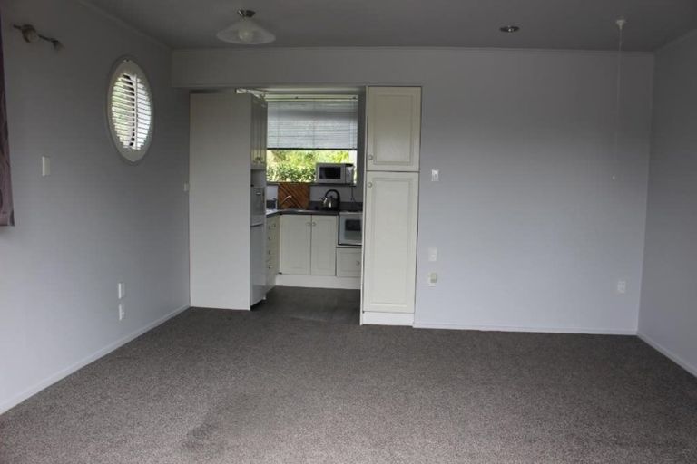 Photo of property in 14 Dunolly Place, Pukekohe, 2120