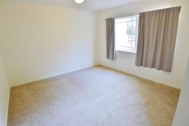 Photo of property in 145f Hobsonville Road, West Harbour, Auckland, 0618