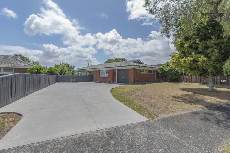 Photo of property in 17 Barnhill Crescent, Pahurehure, Papakura, 2113