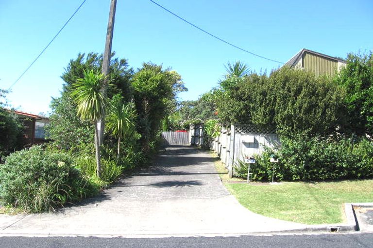 Photo of property in 1/5 Watea Road, Torbay, Auckland, 0630