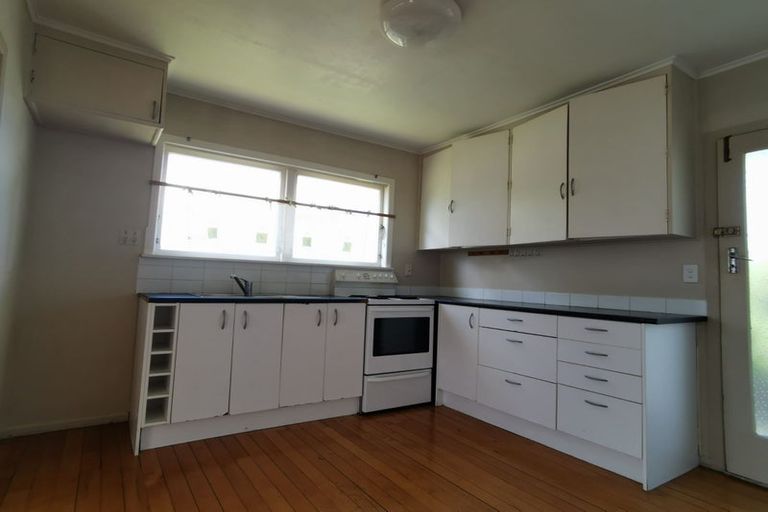 Photo of property in 1/7 Evelyn Place, Hillcrest, Auckland, 0627