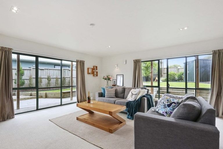 Photo of property in 6a Gills Avenue, Papakura, 2110