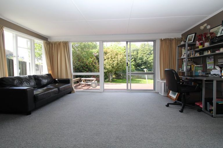 Photo of property in 27 Roosevelt Road, Western Heights, Rotorua, 3015