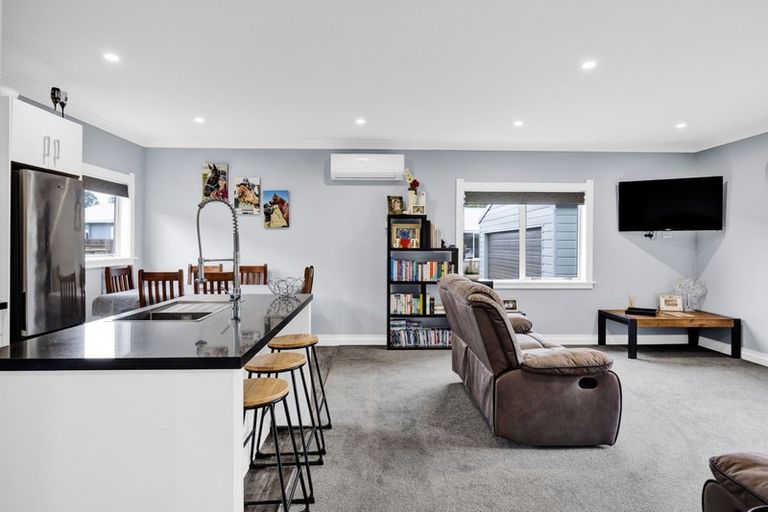 Photo of property in 4 Manatu Lane, Inglewood, 4330