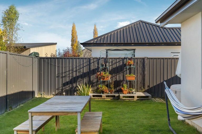 Photo of property in 33 Headley Drive, Lower Shotover, Queenstown, 9304