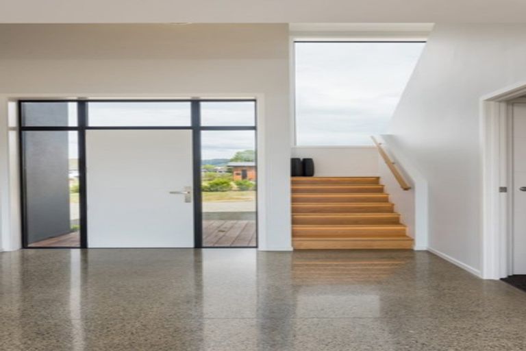 Photo of property in 21 Bradleigh Park, Fairhall, 7272