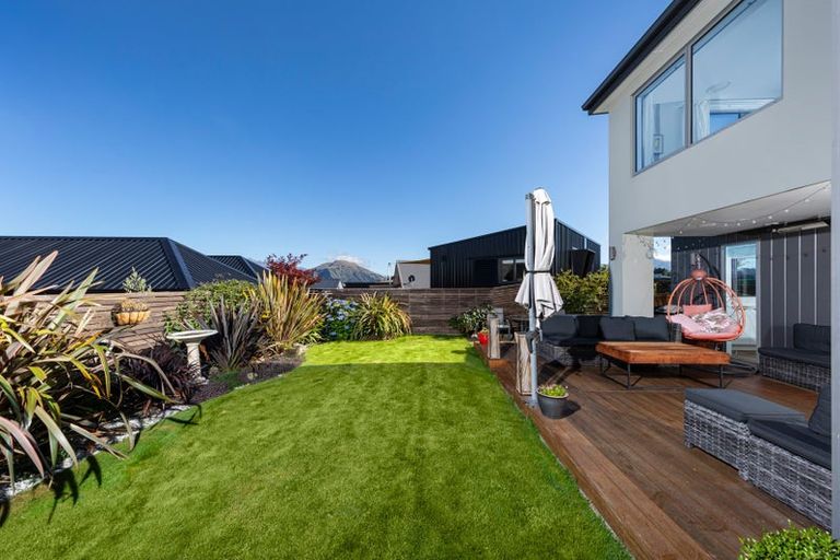 Photo of property in 15 Landsborough Lane, Wanaka, 9305