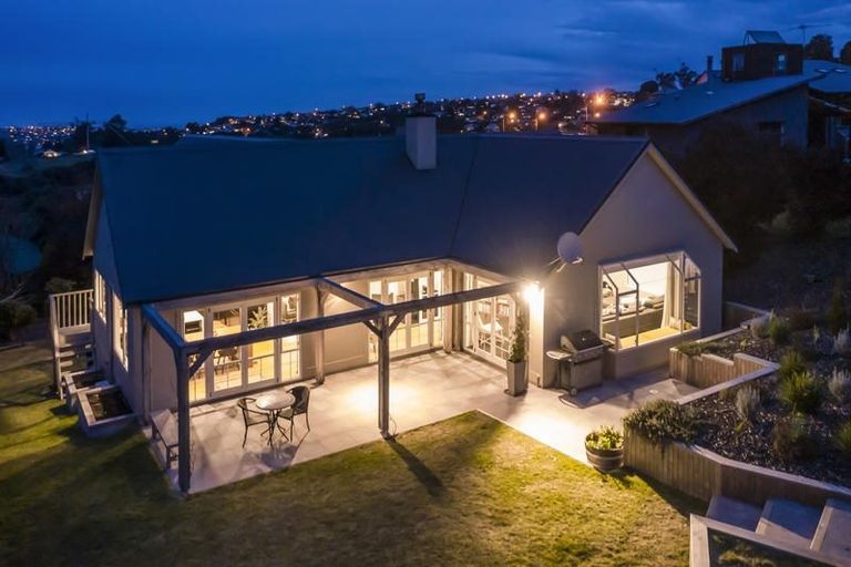 Photo of property in 21 Leithton Close, Glenleith, Dunedin, 9010