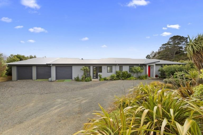 Photo of property in 168 Maungatawhiri Road, Raglan, 3295
