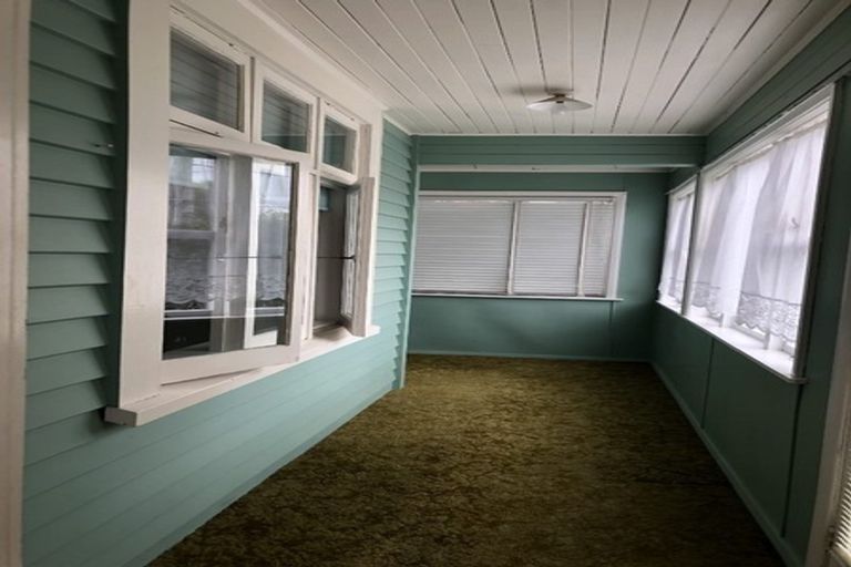 Photo of property in 17 Devon Street, Levin, 5510