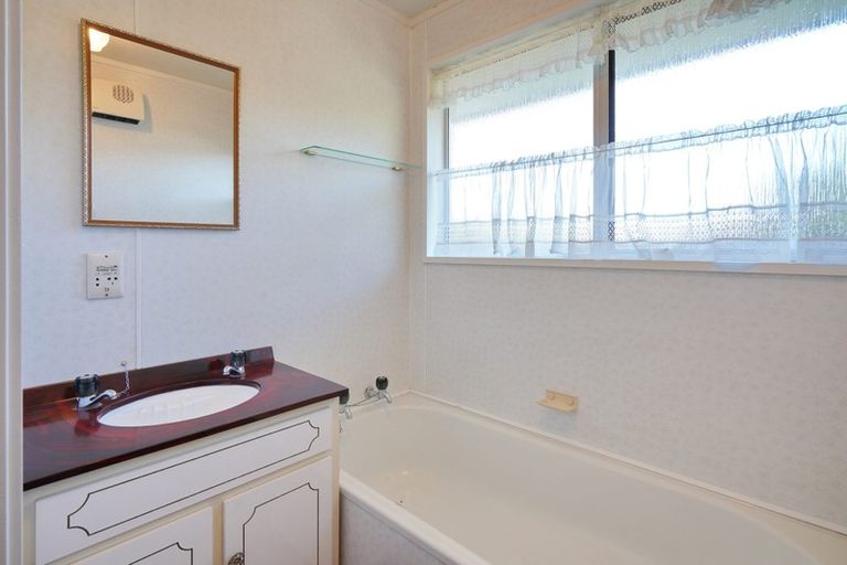 Photo of property in 6 Fenmere Place, Burwood, Christchurch, 8083