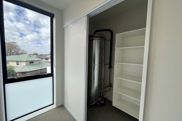 Photo of property in 4/27 Harewood Road, Papanui, Christchurch, 8053