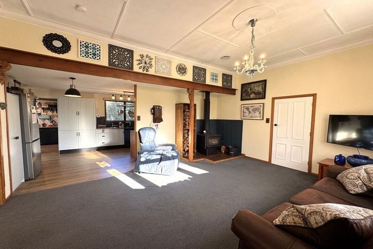 Photo of property in 4 Hinahina Road, Owaka, 9586