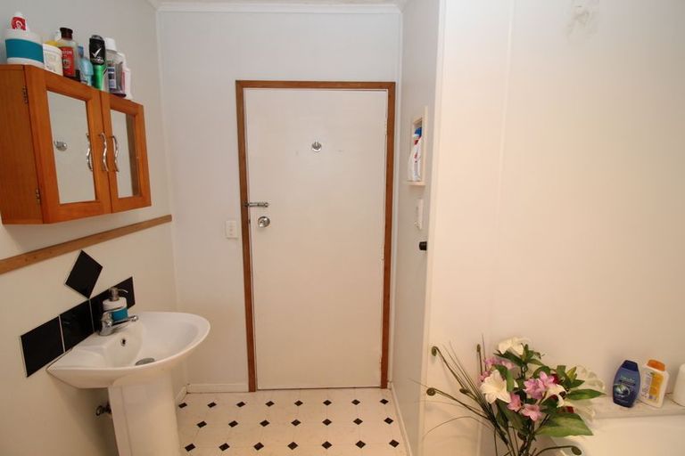 Photo of property in 27 Roosevelt Road, Western Heights, Rotorua, 3015