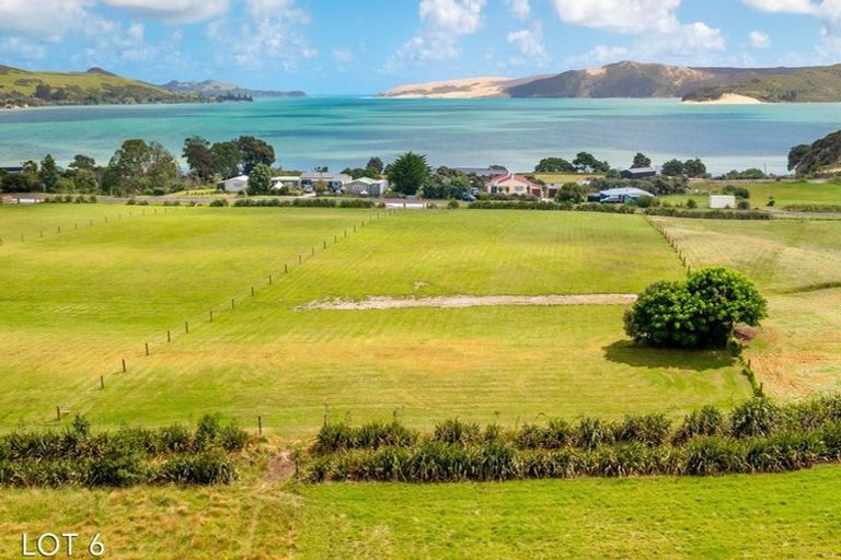 Photo of property in 16 Koutu Point Road, Opononi, Kaikohe, 0473