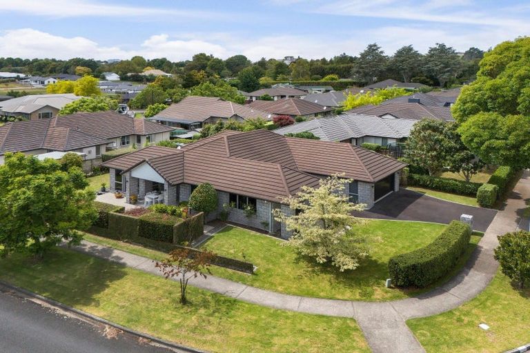 Photo of property in 60 Kayelene Place, Omokoroa, 3114