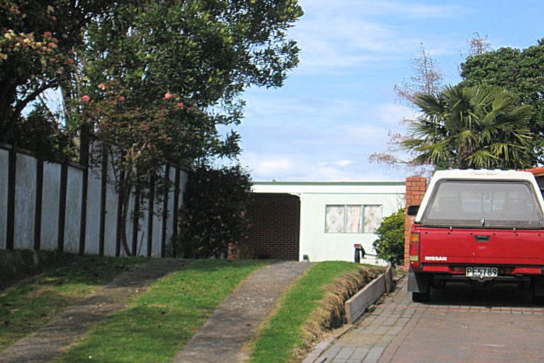 Photo of property in 30 Crescent Road, Otumoetai, Tauranga, 3110