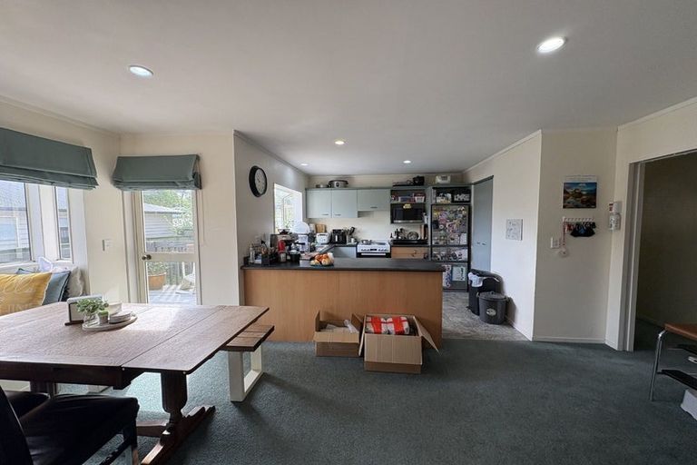 Photo of property in 15b Findlay Street, Tawa, Wellington, 5028